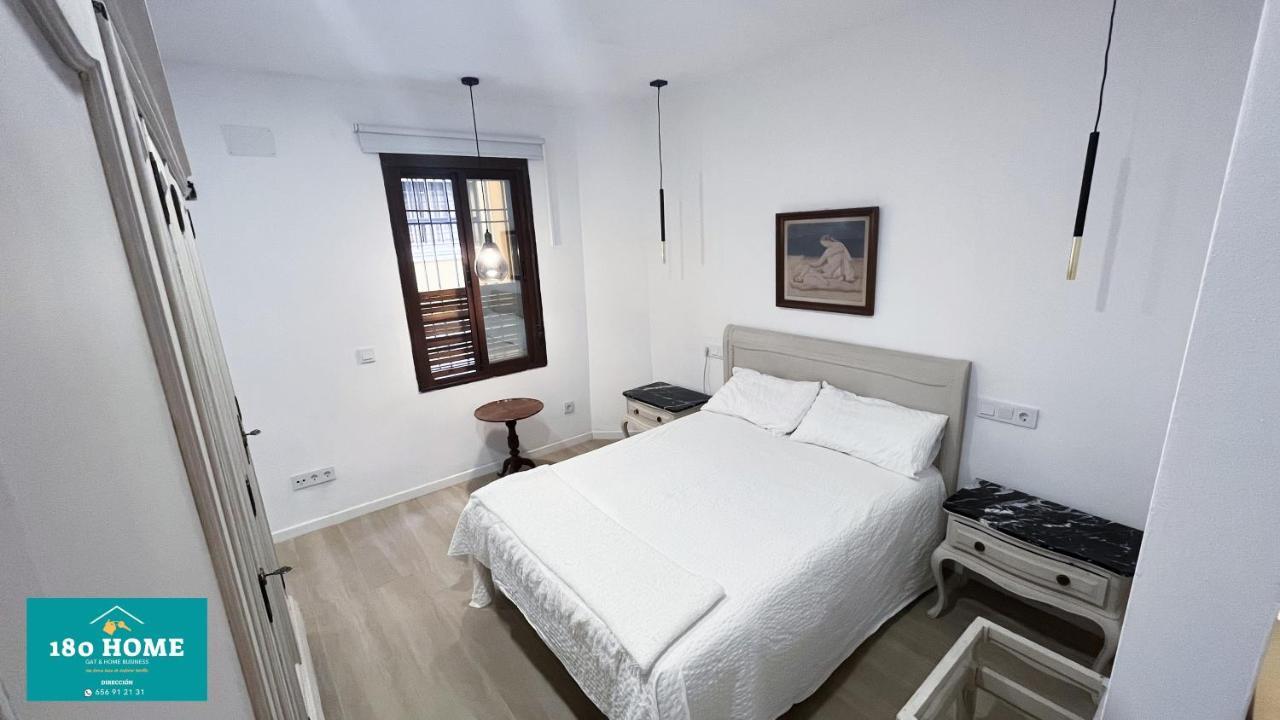 180 Luxury Redes Apartament *