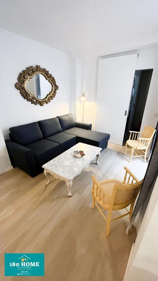 180 Luxury Redes Apartament *