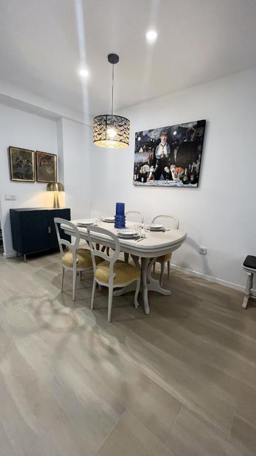 180 Luxury Redes Appartement *
