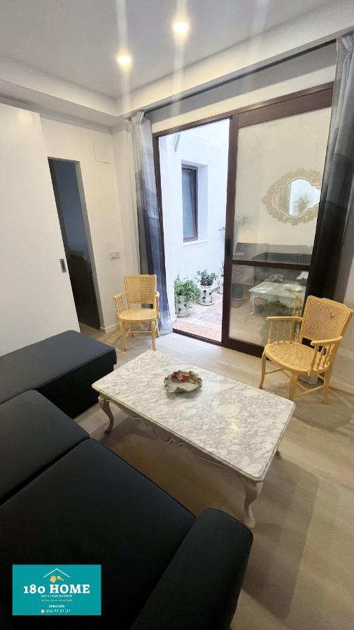180 Luxury Redes Appartement *